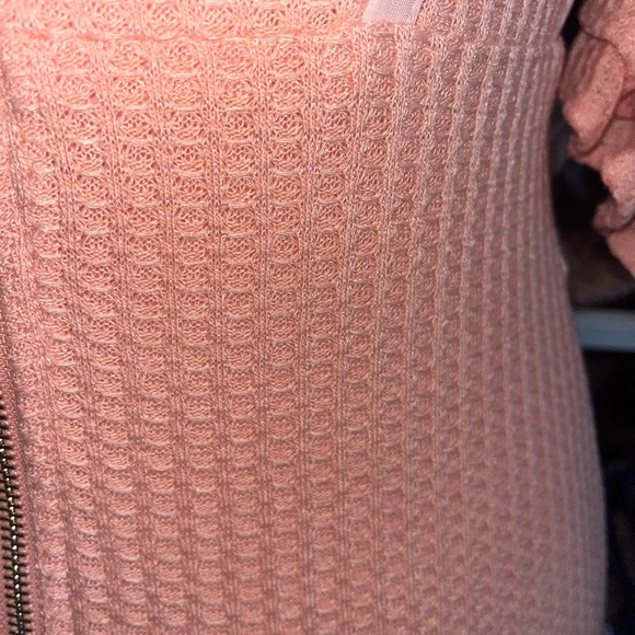 Miss Circle Dress - Picture 10 of 11